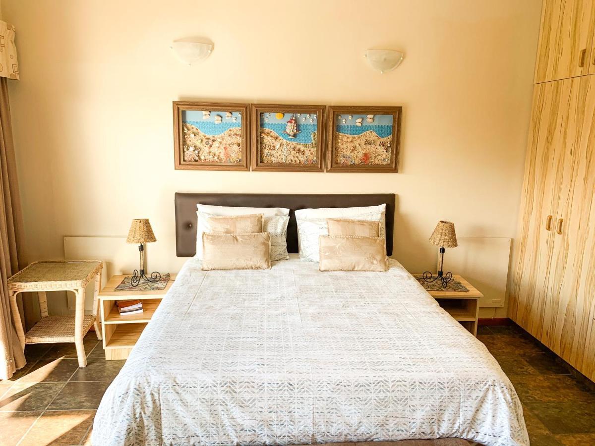 Marina Martinique B&B ジェフリーズ・ベイ エクステリア 写真